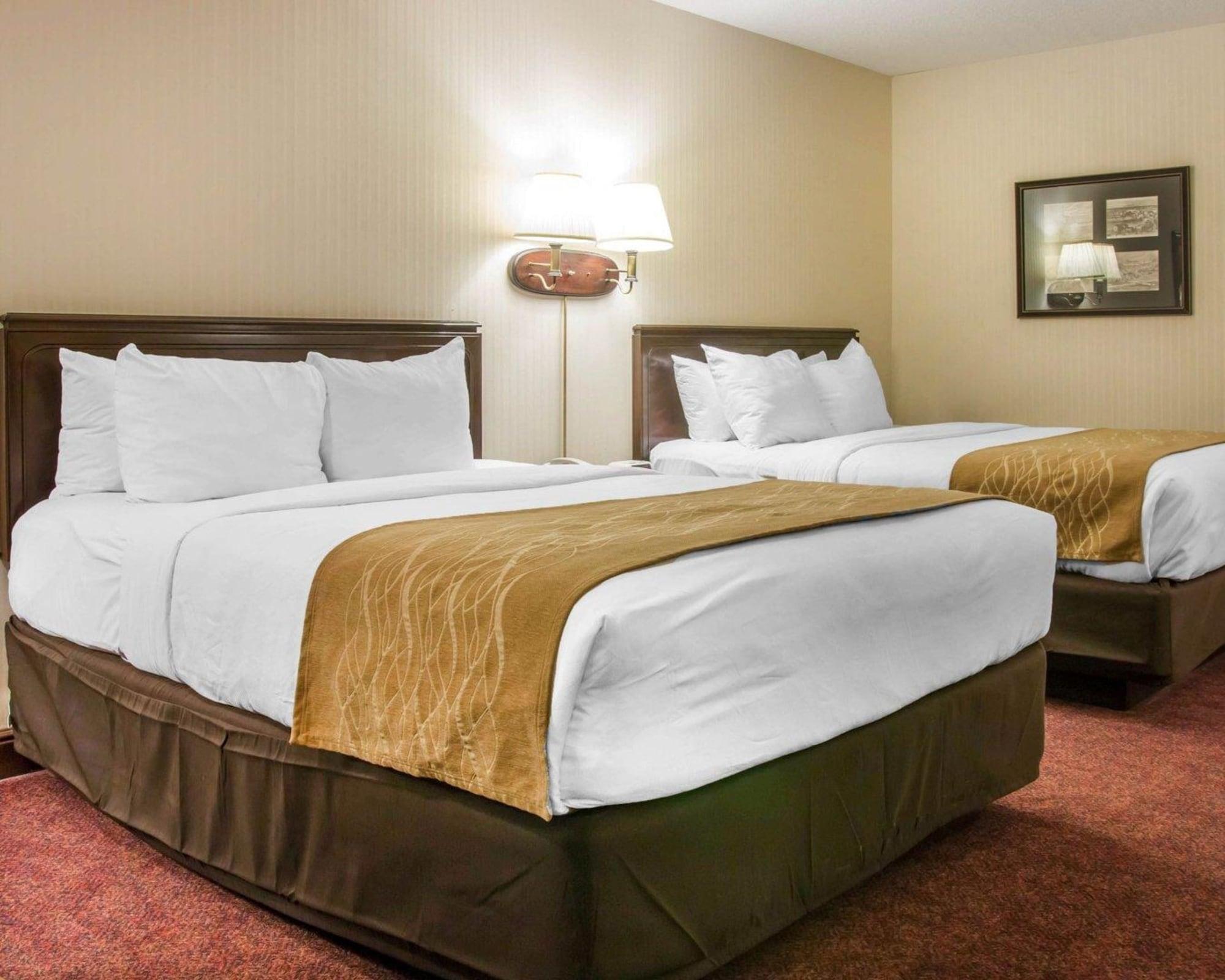 Comfort Inn Lakeside Mackinaw City Exteriör bild