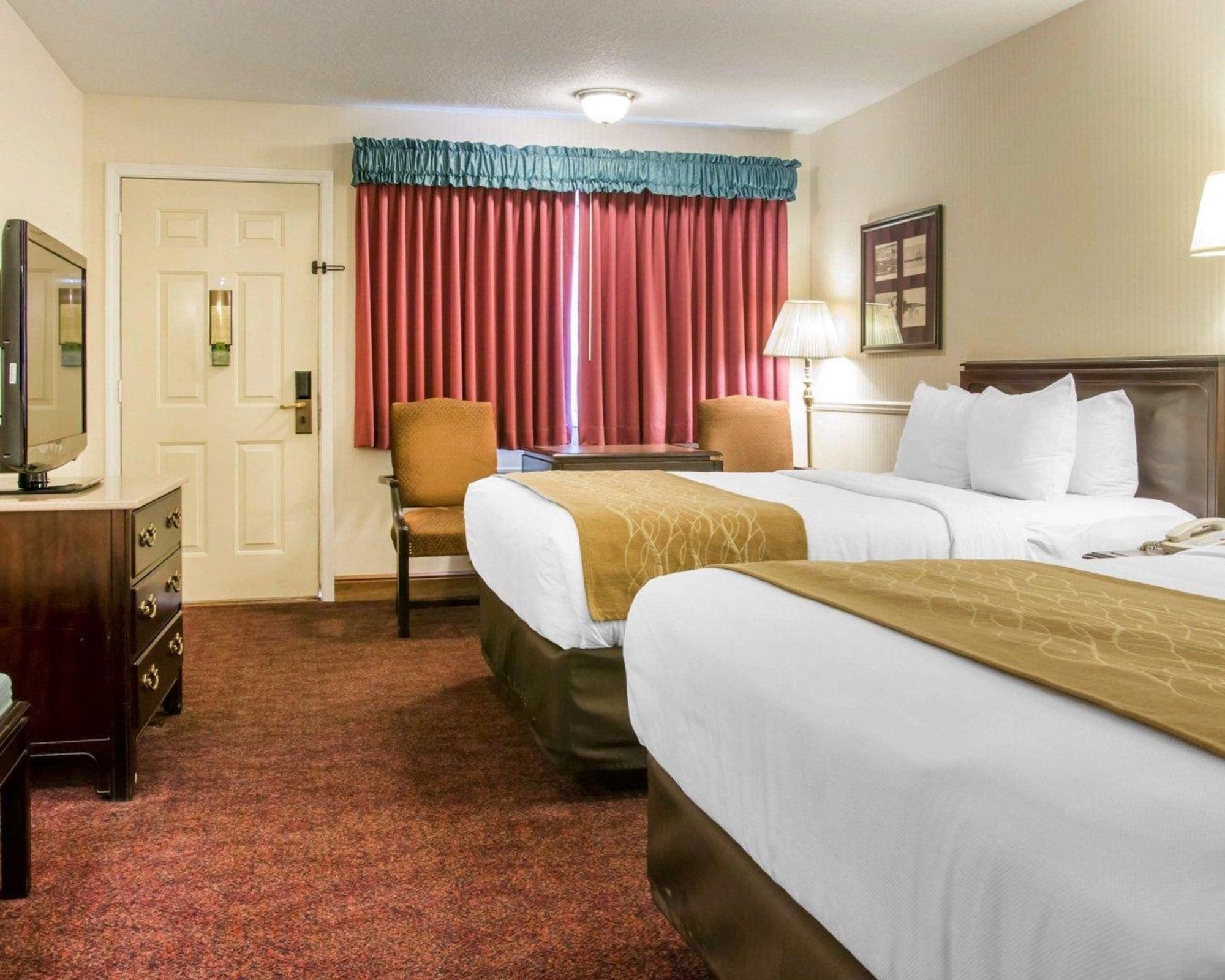 Comfort Inn Lakeside Mackinaw City Exteriör bild