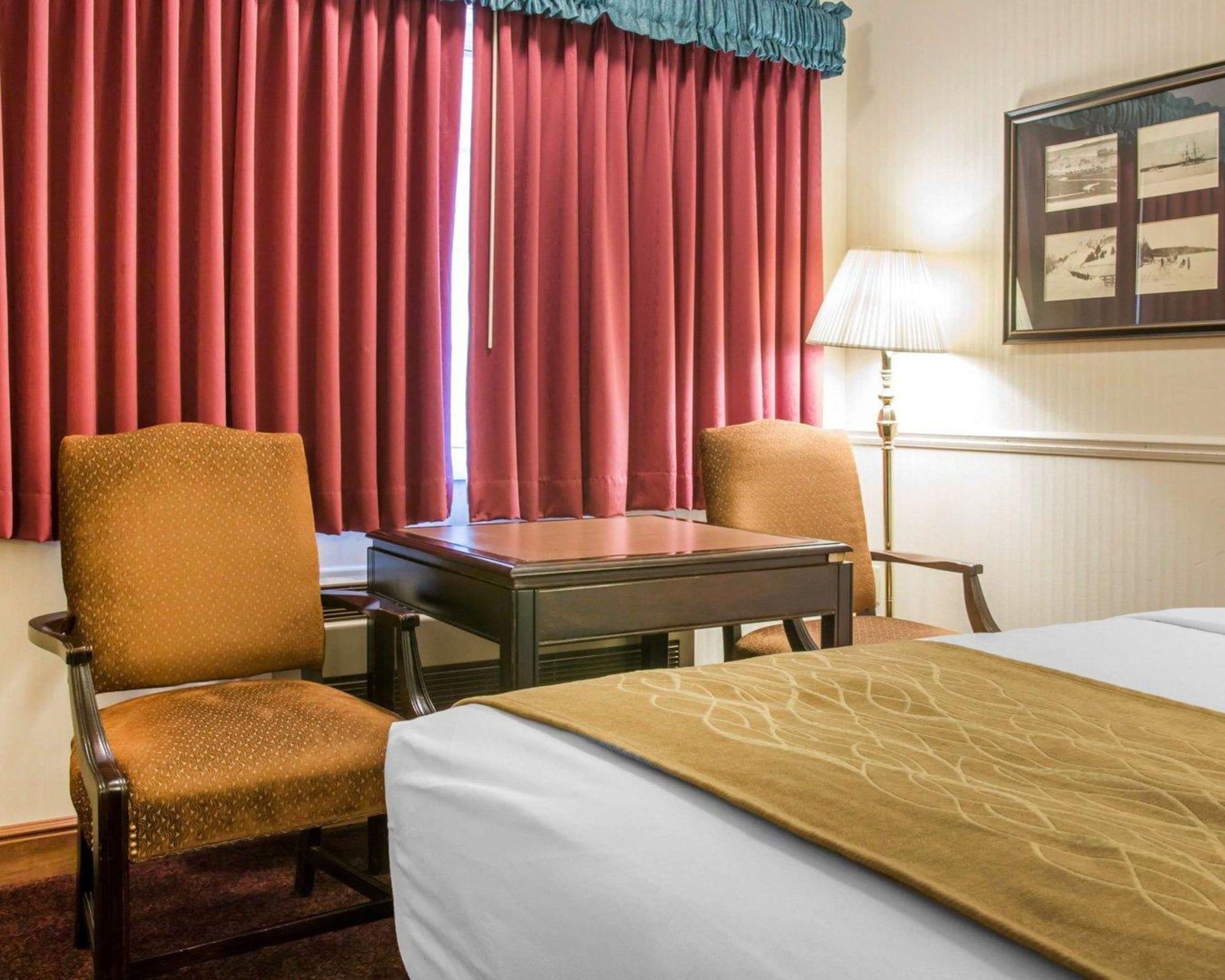 Comfort Inn Lakeside Mackinaw City Exteriör bild