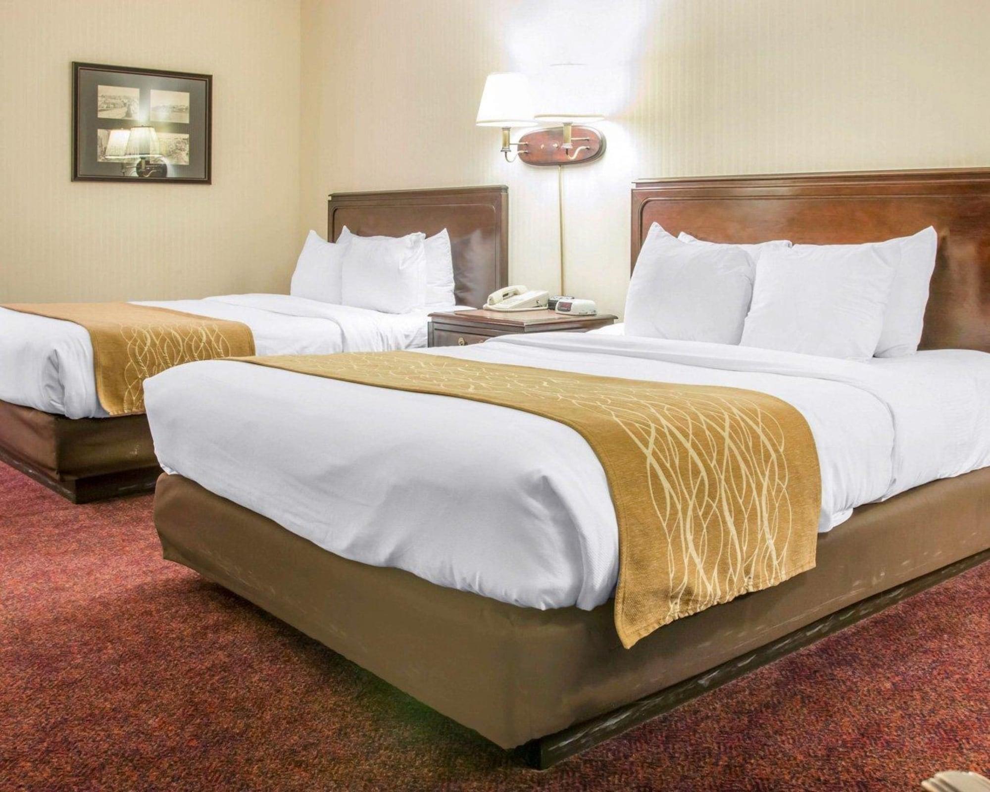 Comfort Inn Lakeside Mackinaw City Exteriör bild