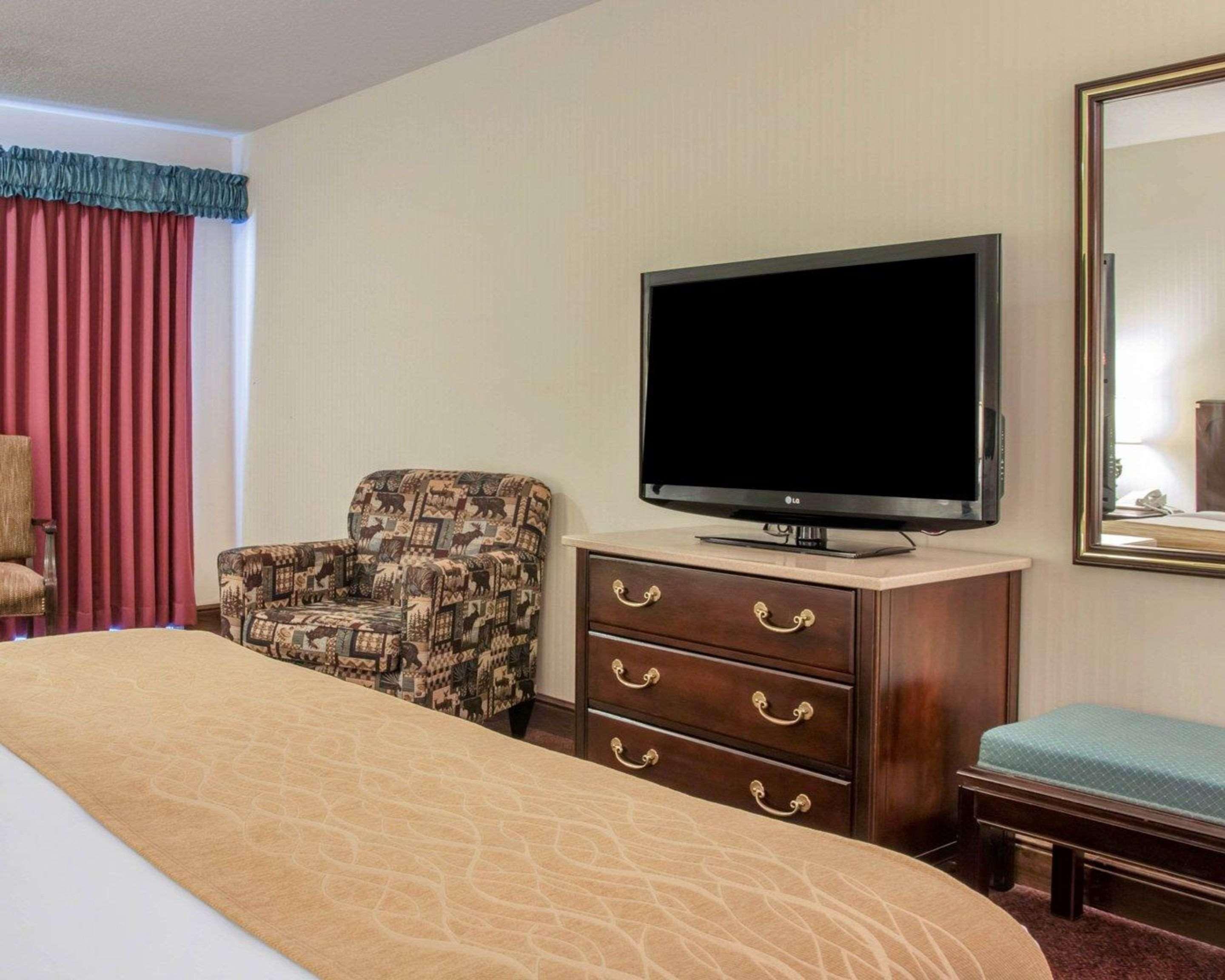 Comfort Inn Lakeside Mackinaw City Exteriör bild