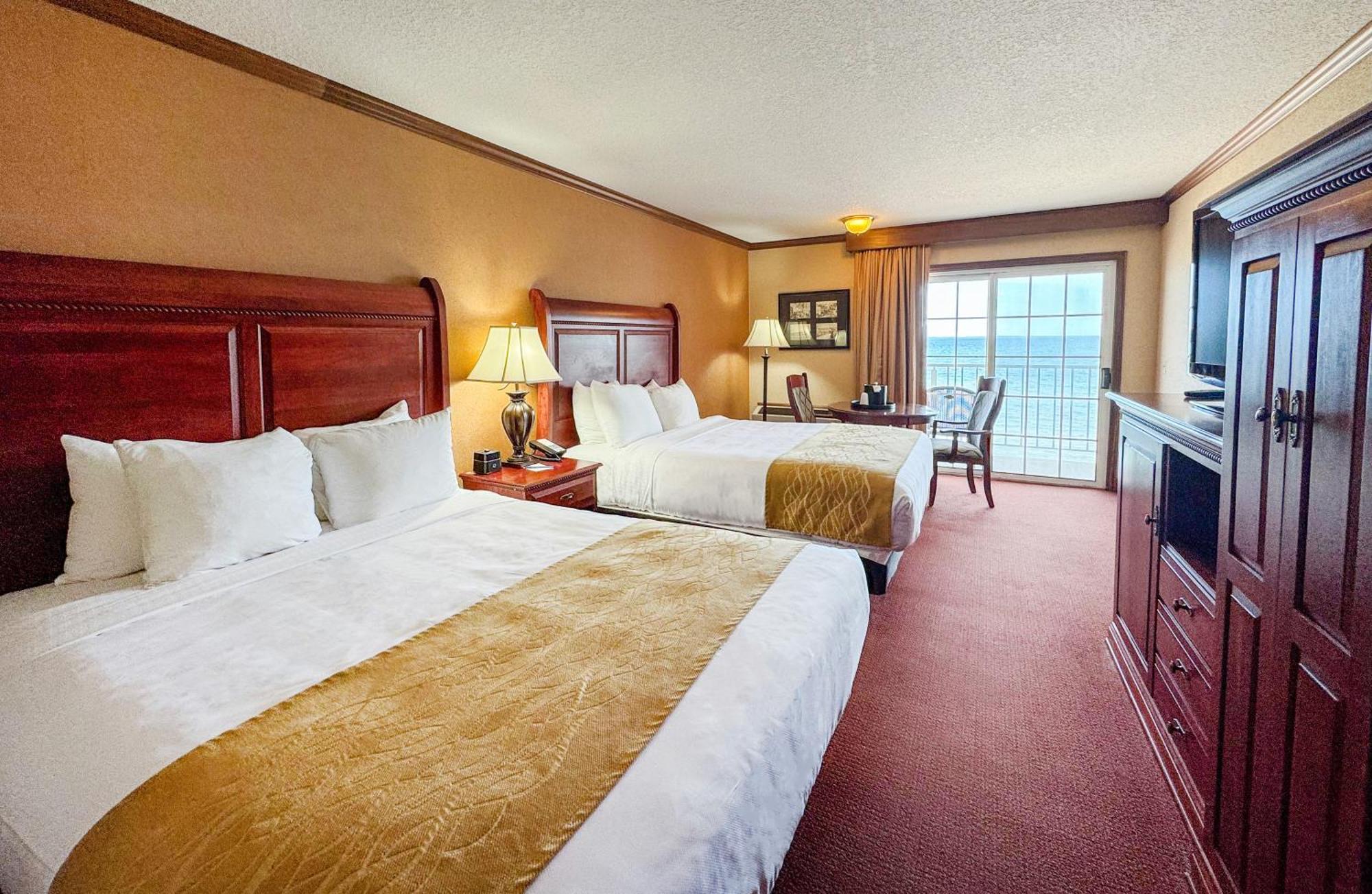 Comfort Inn Lakeside Mackinaw City Exteriör bild