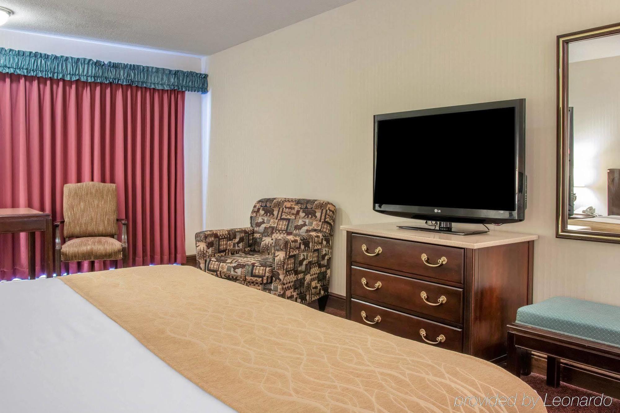 Comfort Inn Lakeside Mackinaw City Exteriör bild