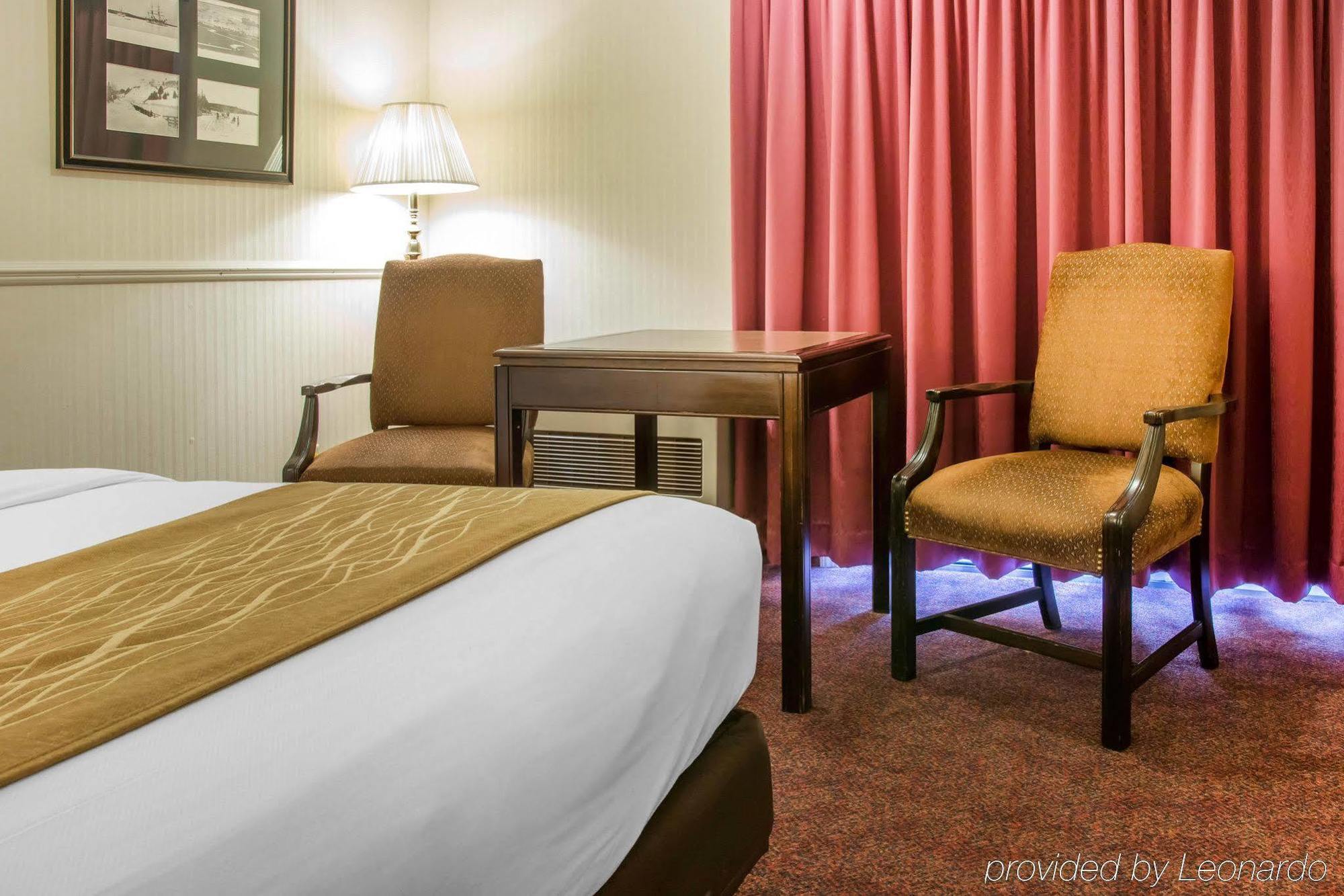 Comfort Inn Lakeside Mackinaw City Exteriör bild