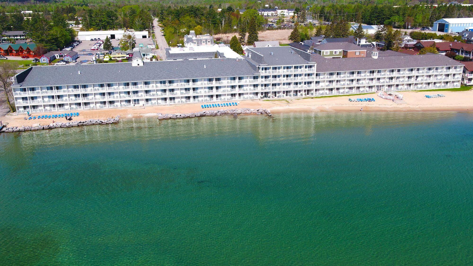 Comfort Inn Lakeside Mackinaw City Exteriör bild